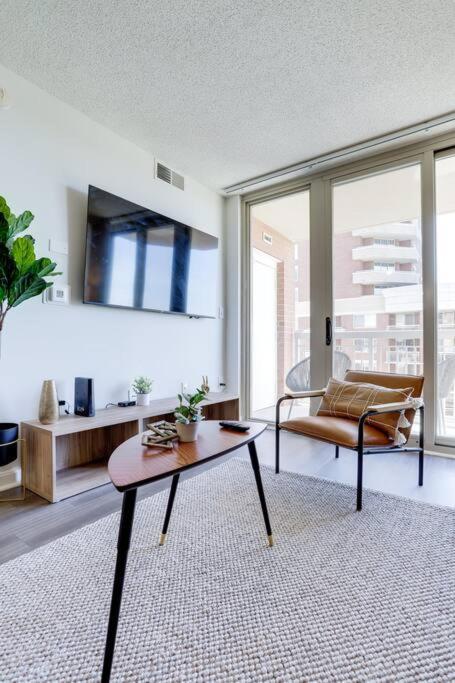 Bright Apartment Walk To Ballston Metro 阿林顿 外观 照片