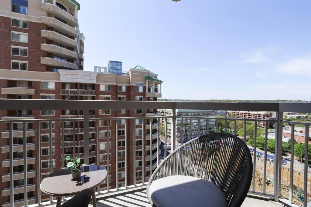 Bright Apartment Walk To Ballston Metro 阿林顿 外观 照片