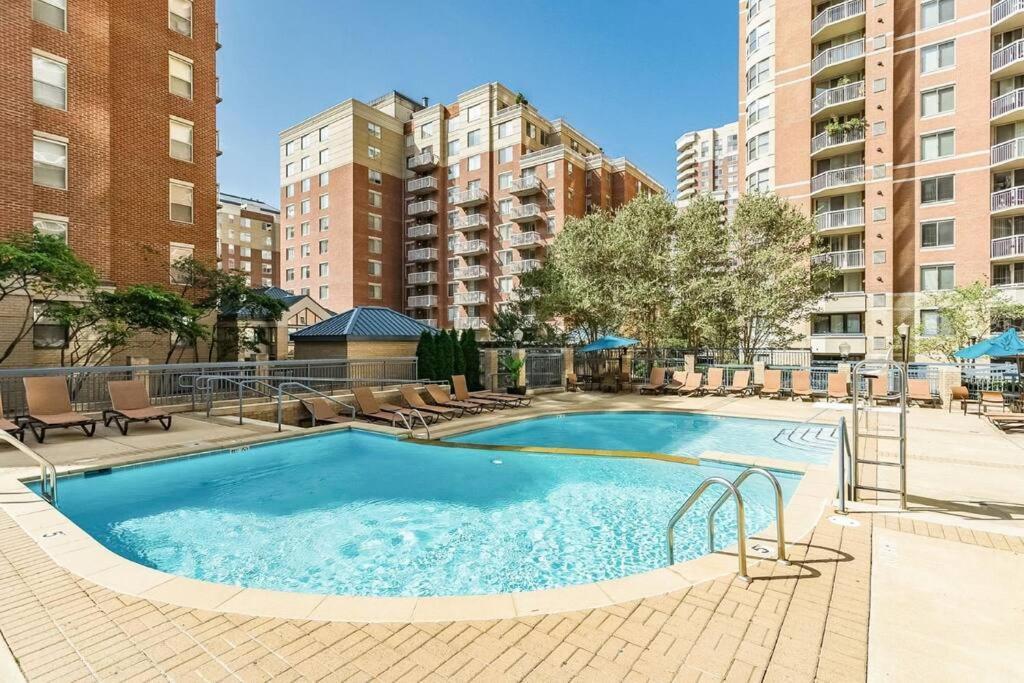 Bright Apartment Walk To Ballston Metro 阿林顿 外观 照片