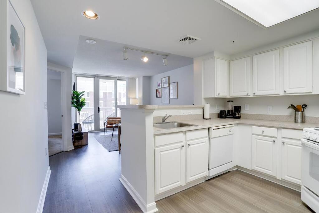 Bright Apartment Walk To Ballston Metro 阿林顿 外观 照片